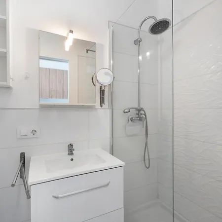 Island Village Heights Appartement *