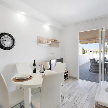 Apartament Island Village Heights *
